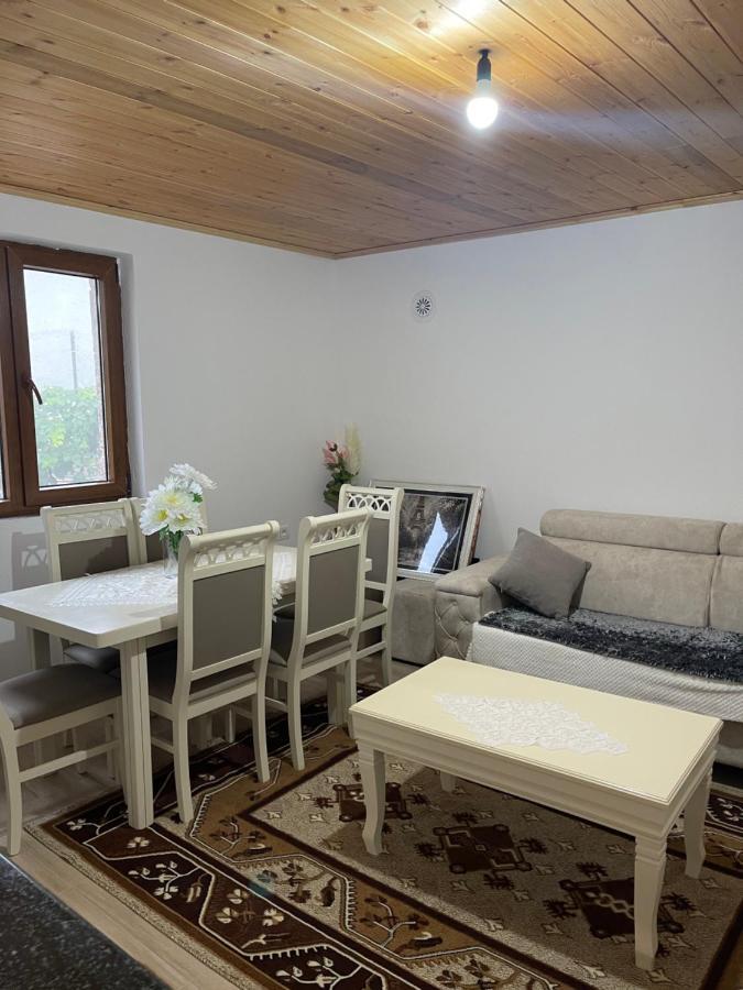 Guesthouse Kevin Kukes Buitenkant foto